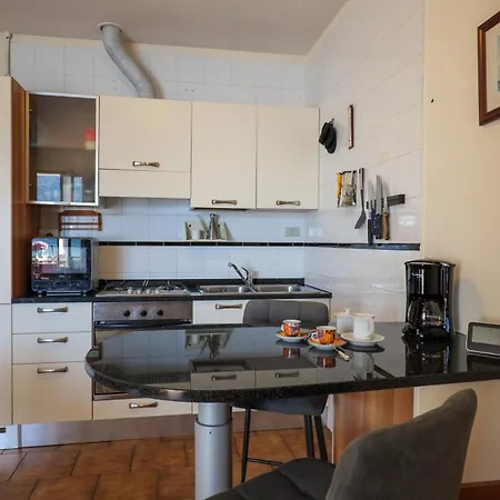 Apartment La Fabbrichetta Leonardolake